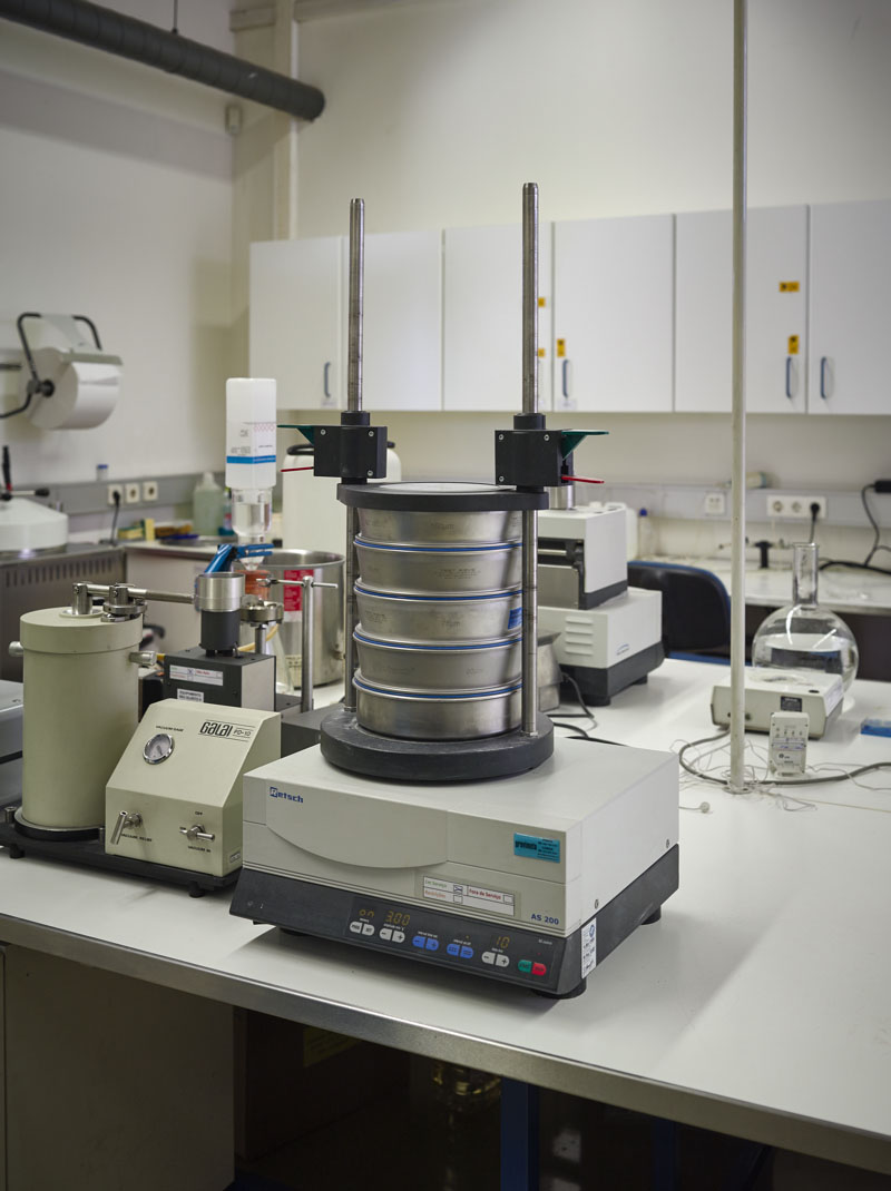Particle size analysis by sieving equipment